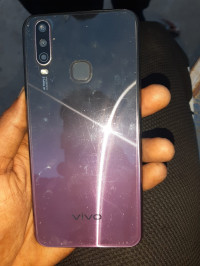 Vivo Y17