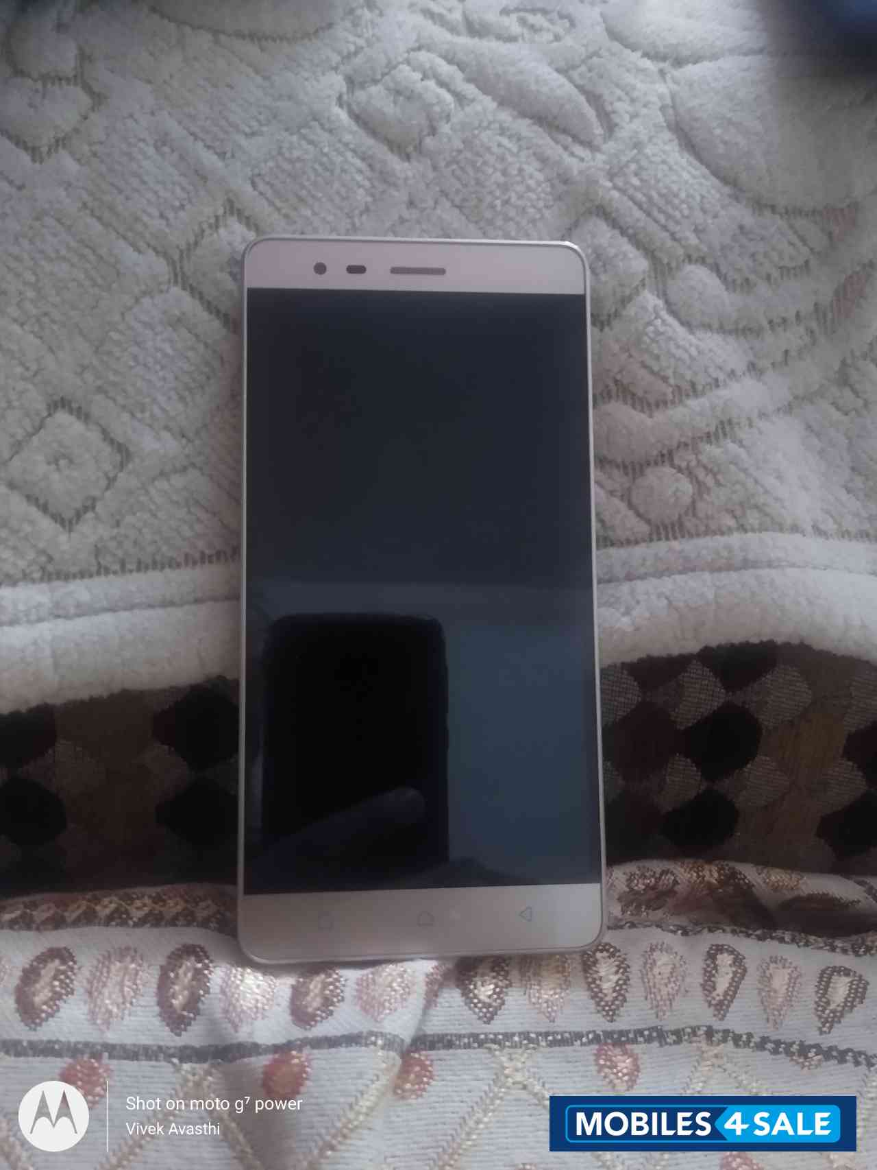 Lenovo  Lenovo Vibe K5 note