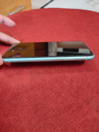 Apple iPhone 11 64GB (Green)