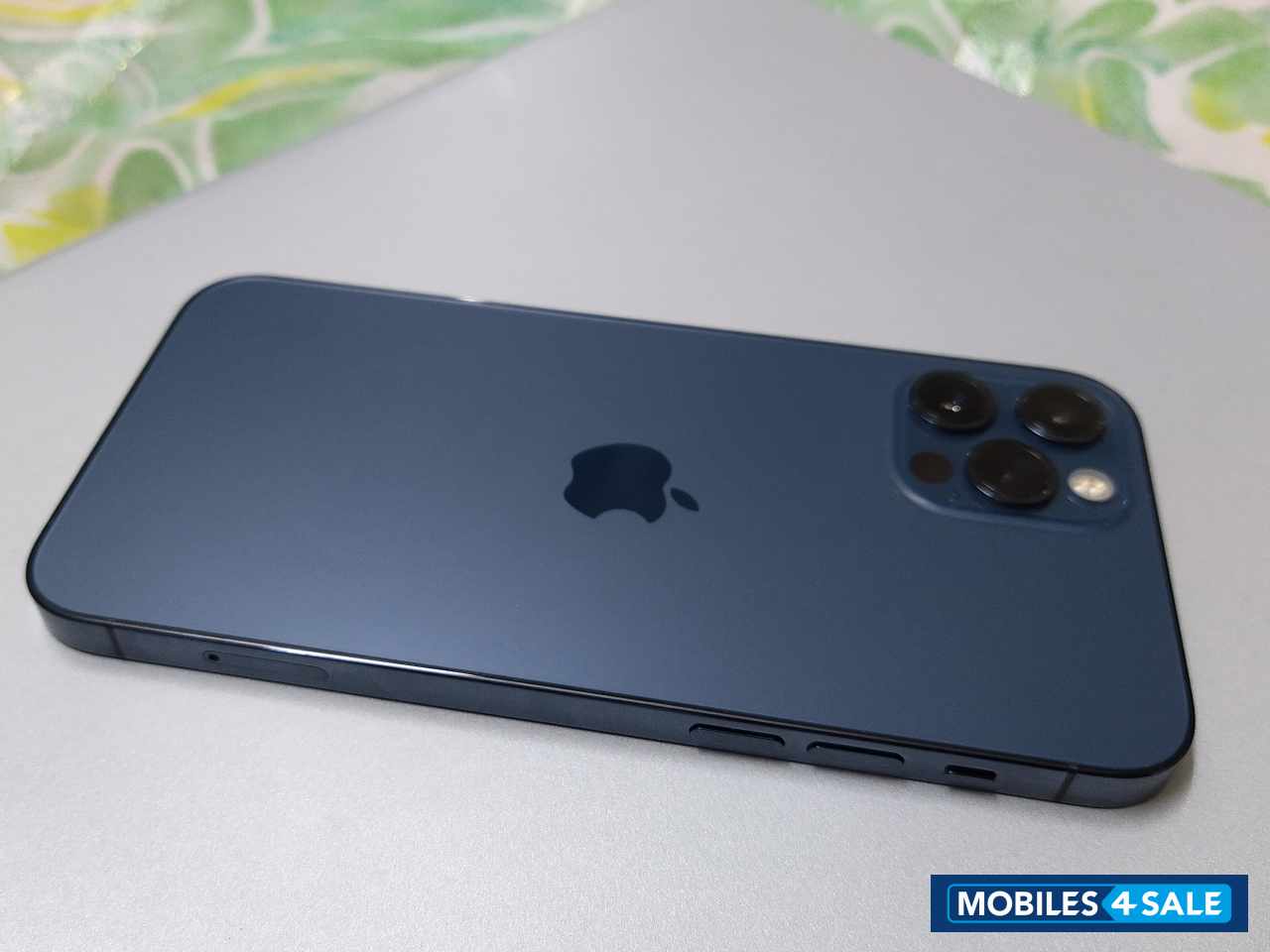 Apple  iphone 12 pro 256 gb