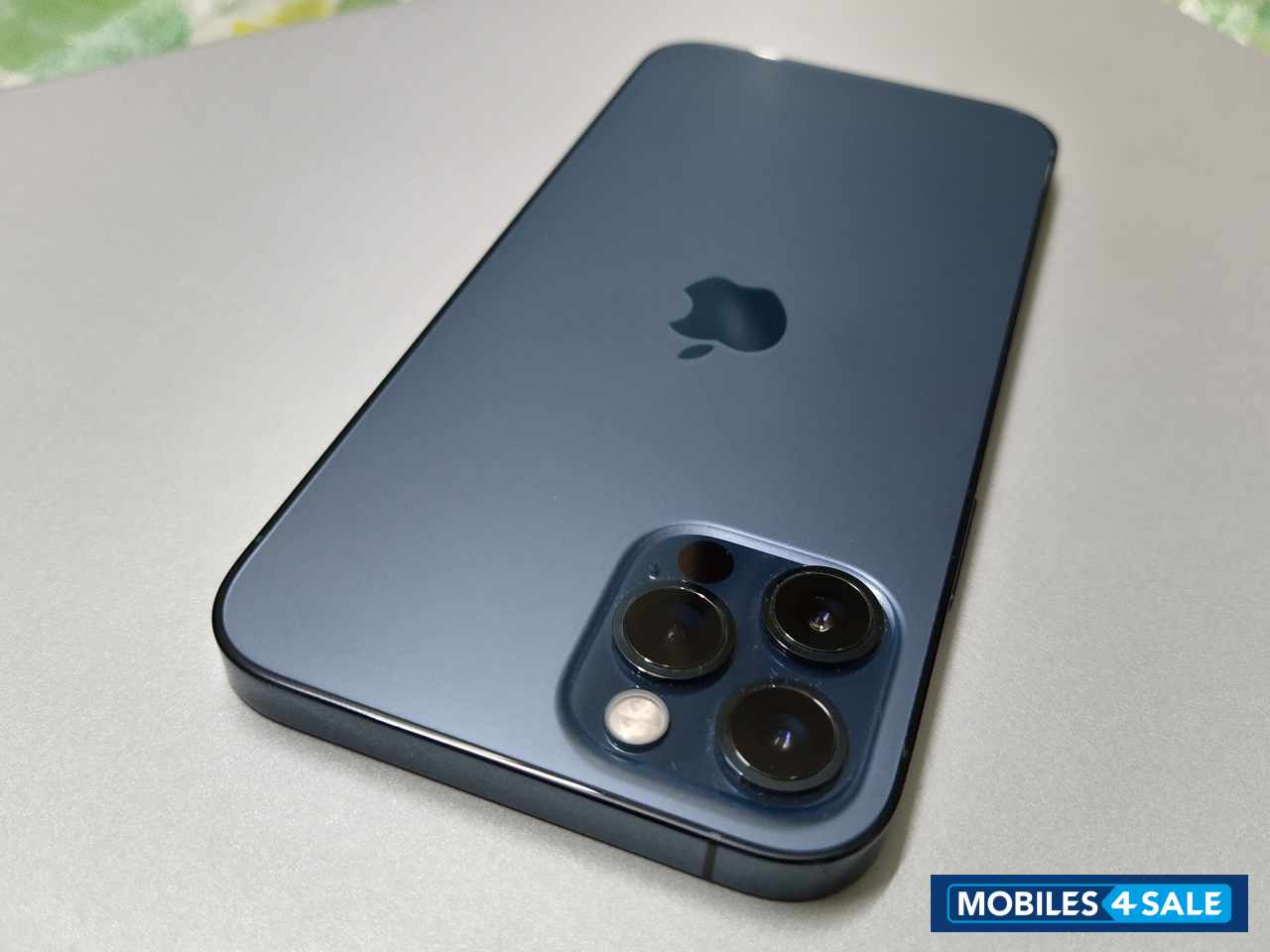 Apple  iphone 12 pro 256 gb