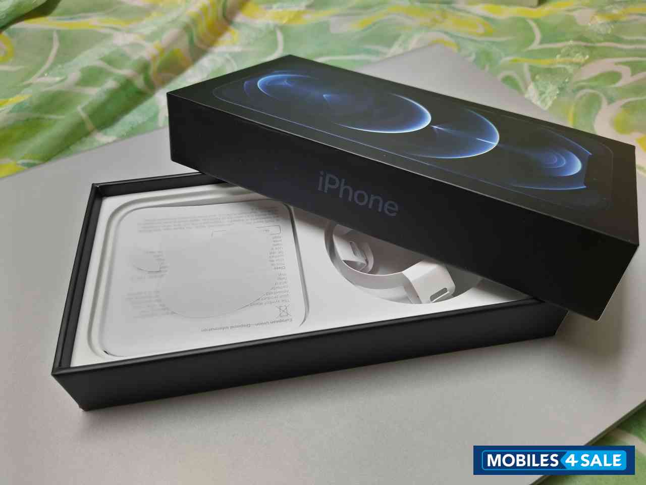 Apple  iphone 12 pro 256 gb