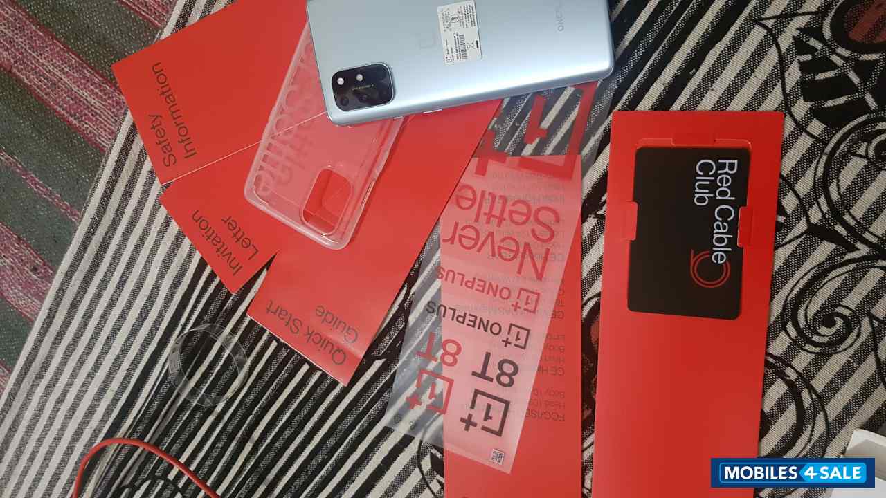 Lunar Silver OnePlus  8T