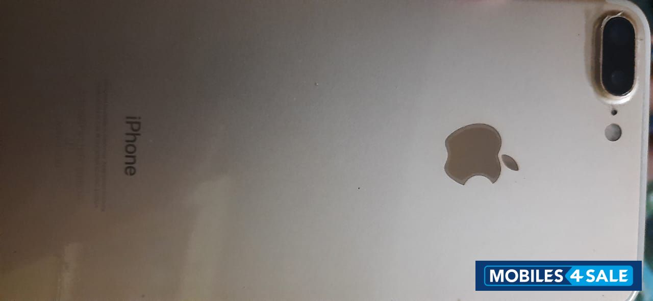 Gold Apple iPhone 7 Plus