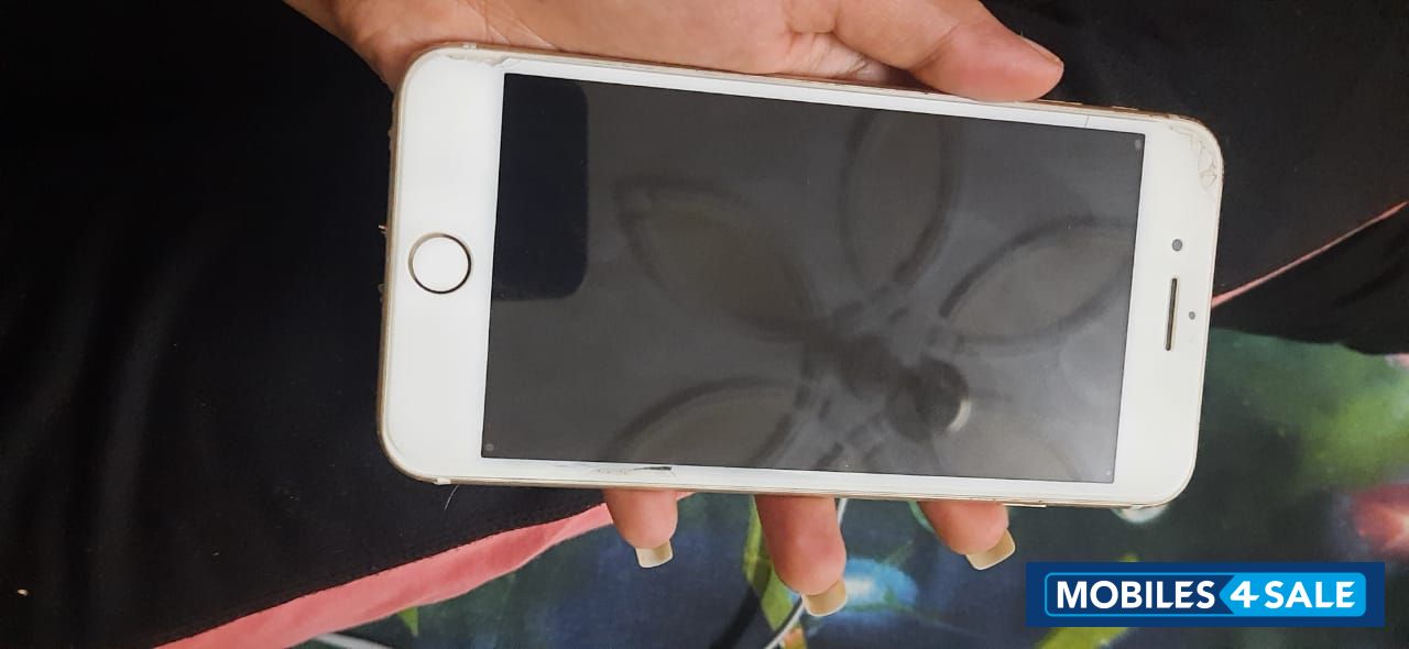 Gold Apple iPhone 7 Plus