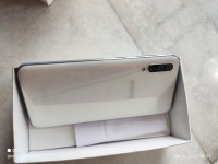 Samsung  Galaxy A50 (6GB+64GB)