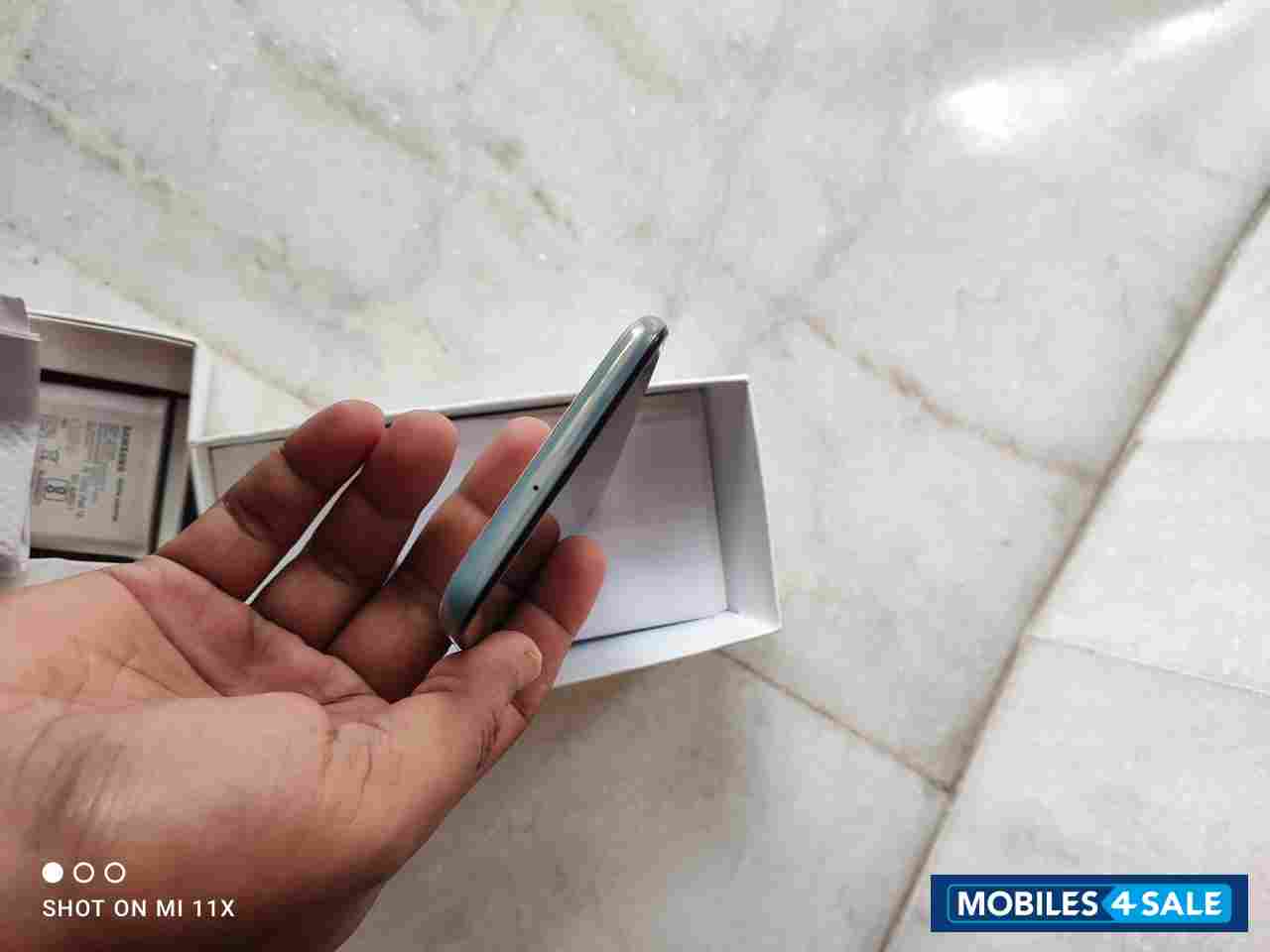 Samsung  Galaxy A50 (6GB+64GB)