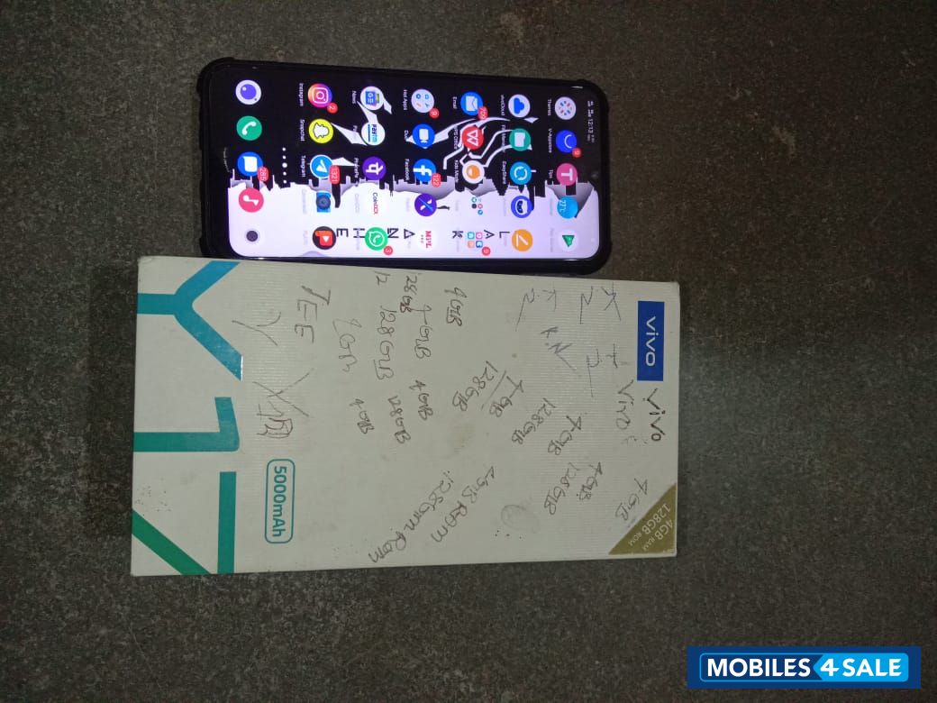 Vivo  Y17