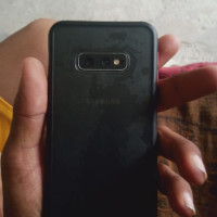 Samsung  S10e