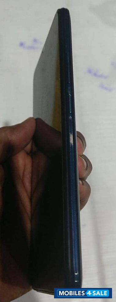 Magenta Black Vivo Y-series Y19