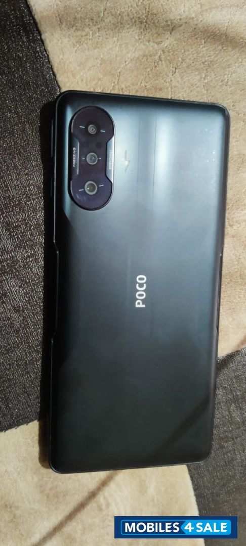 POCO  F3gt