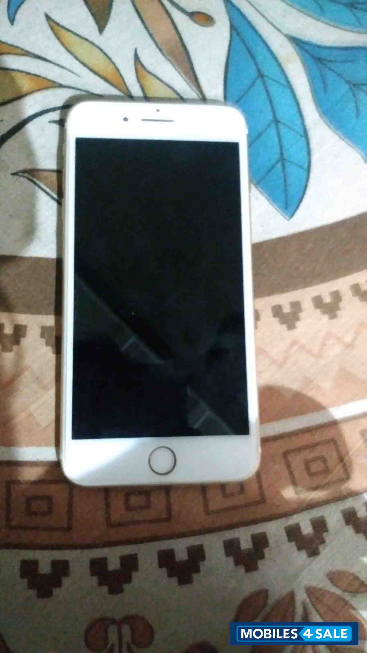 Apple  iPhone 7 plus