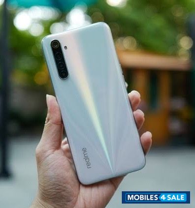 Realme  6i