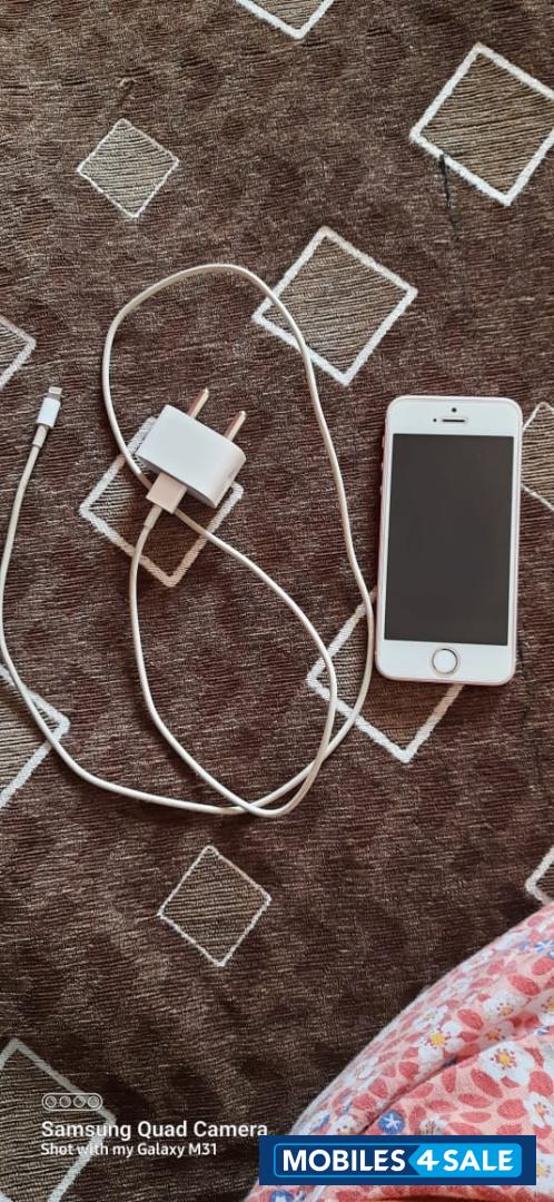 Rose Gold Apple iPhone SE