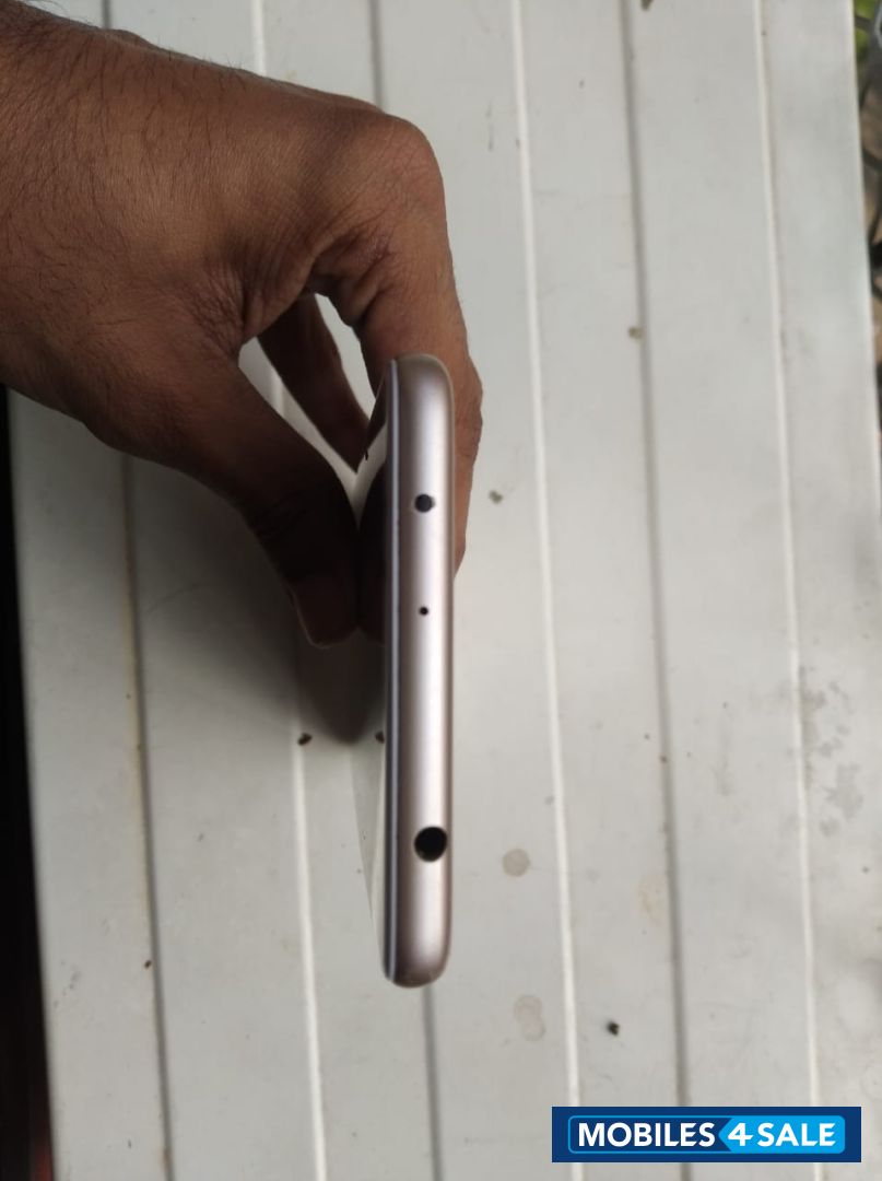 Rose Gold Redmi 5 (2GB/16GB)