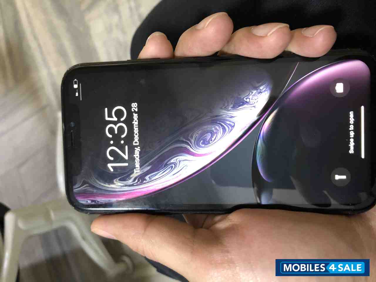 Black Apple  iPhone XR