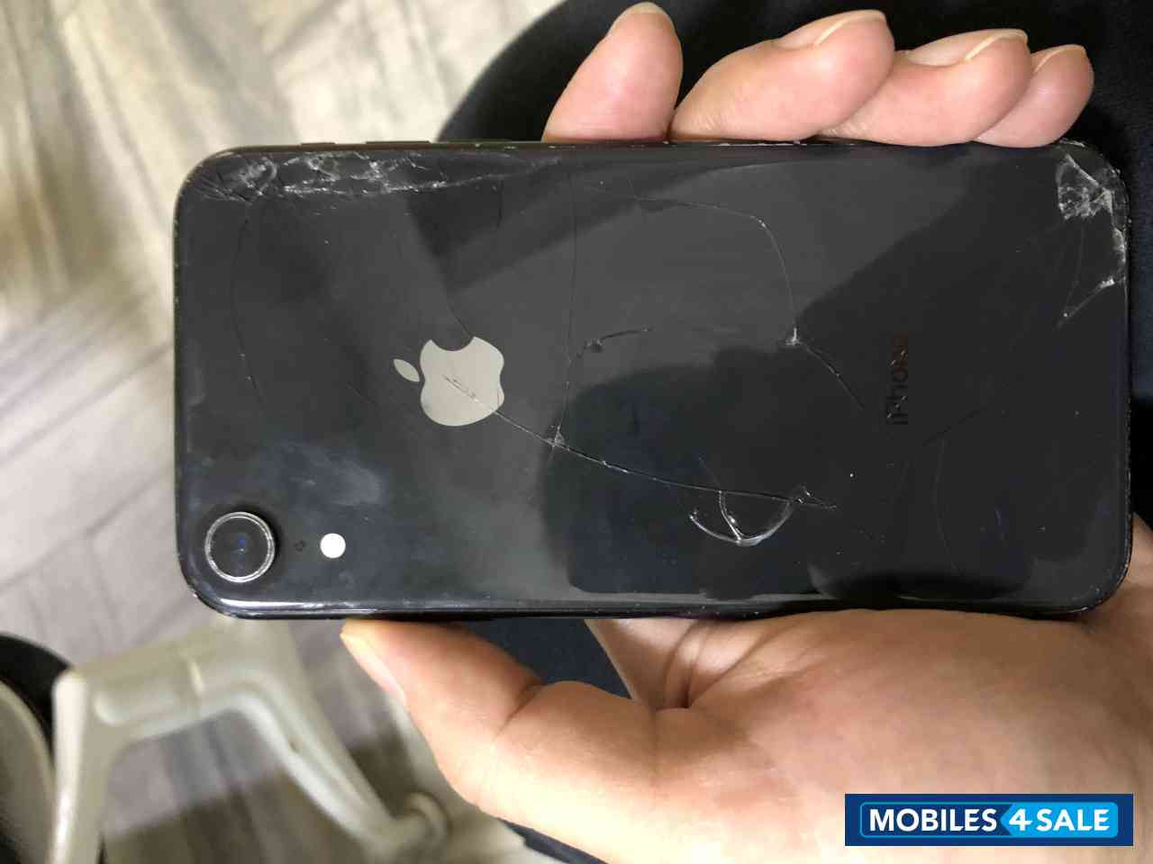 Black Apple  iPhone XR