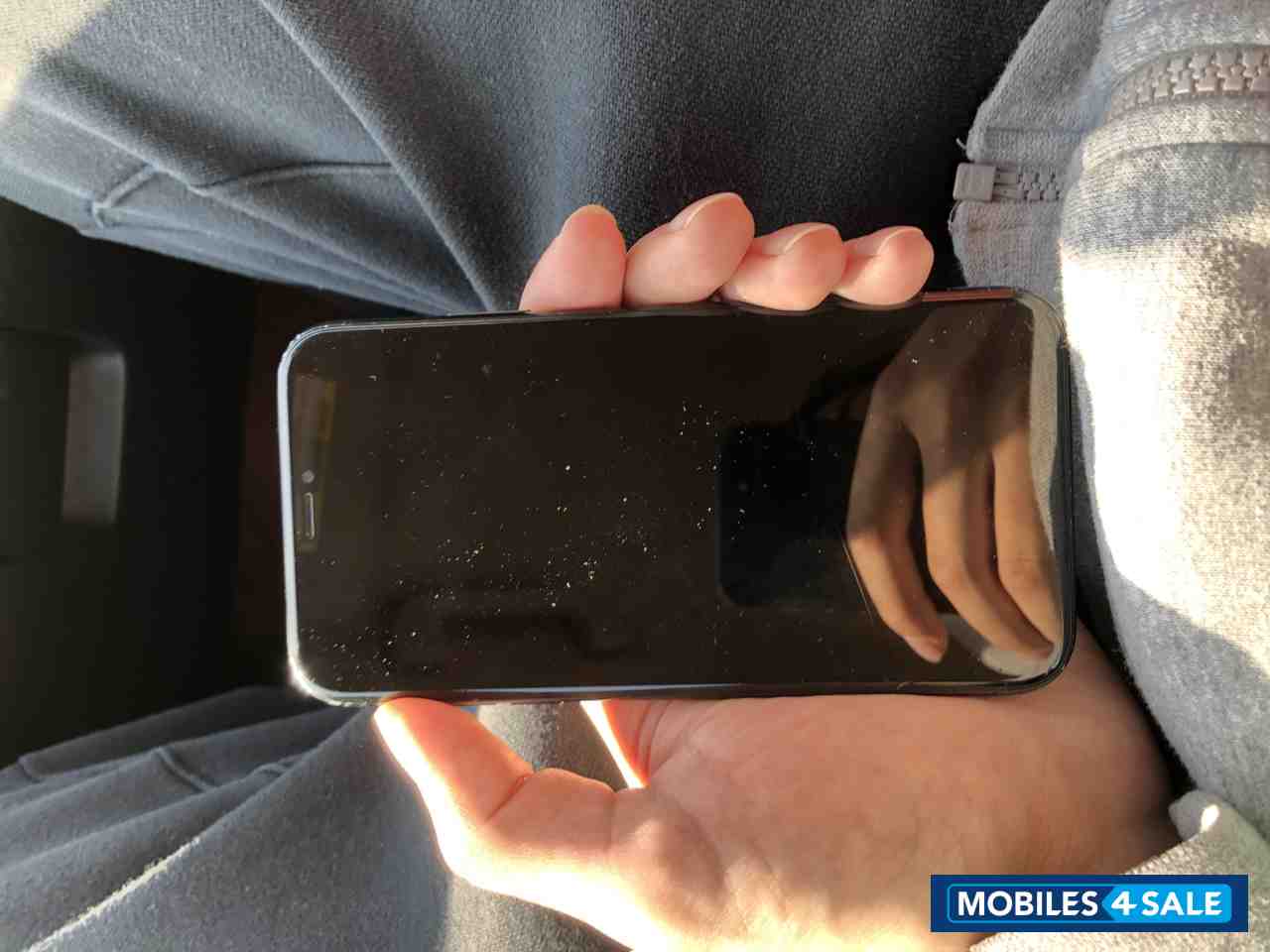 Black Apple  iPhone XR