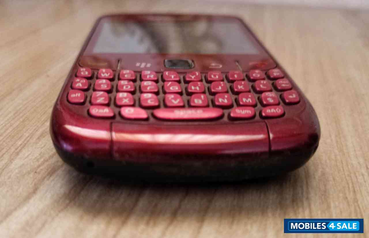 Red (rare) BlackBerry Curve 8520