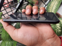 Apple  iPhone SE 2020