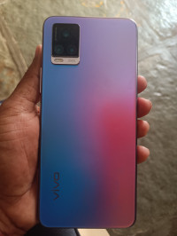 Vivo  V20