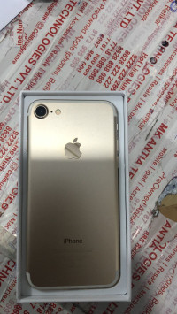 Gold Apple iPhone 7