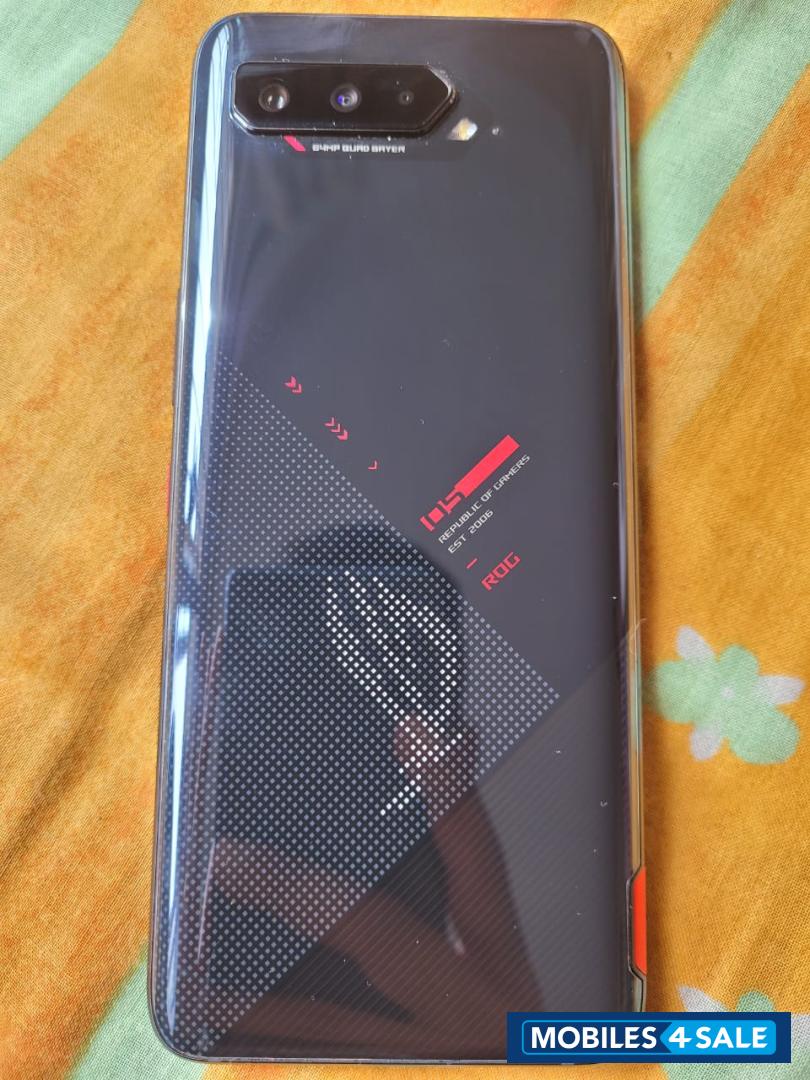 Black Asus  Rog 5 (8/128gb)