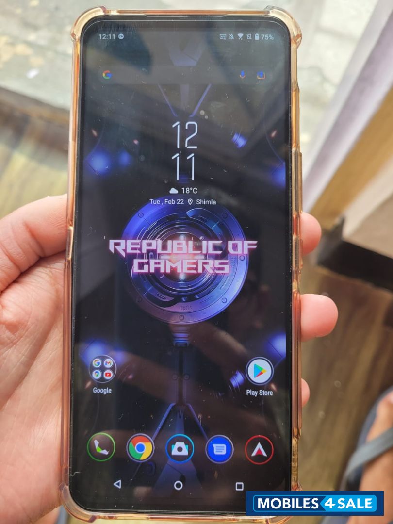 Black Asus  Rog 5 (8/128gb)