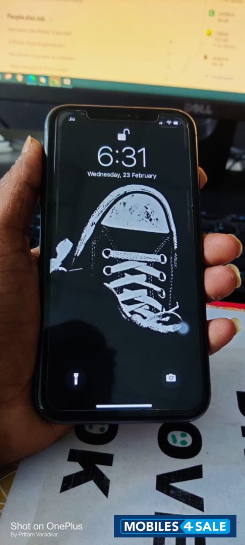 Apple  iphone 11 64 gb (black)