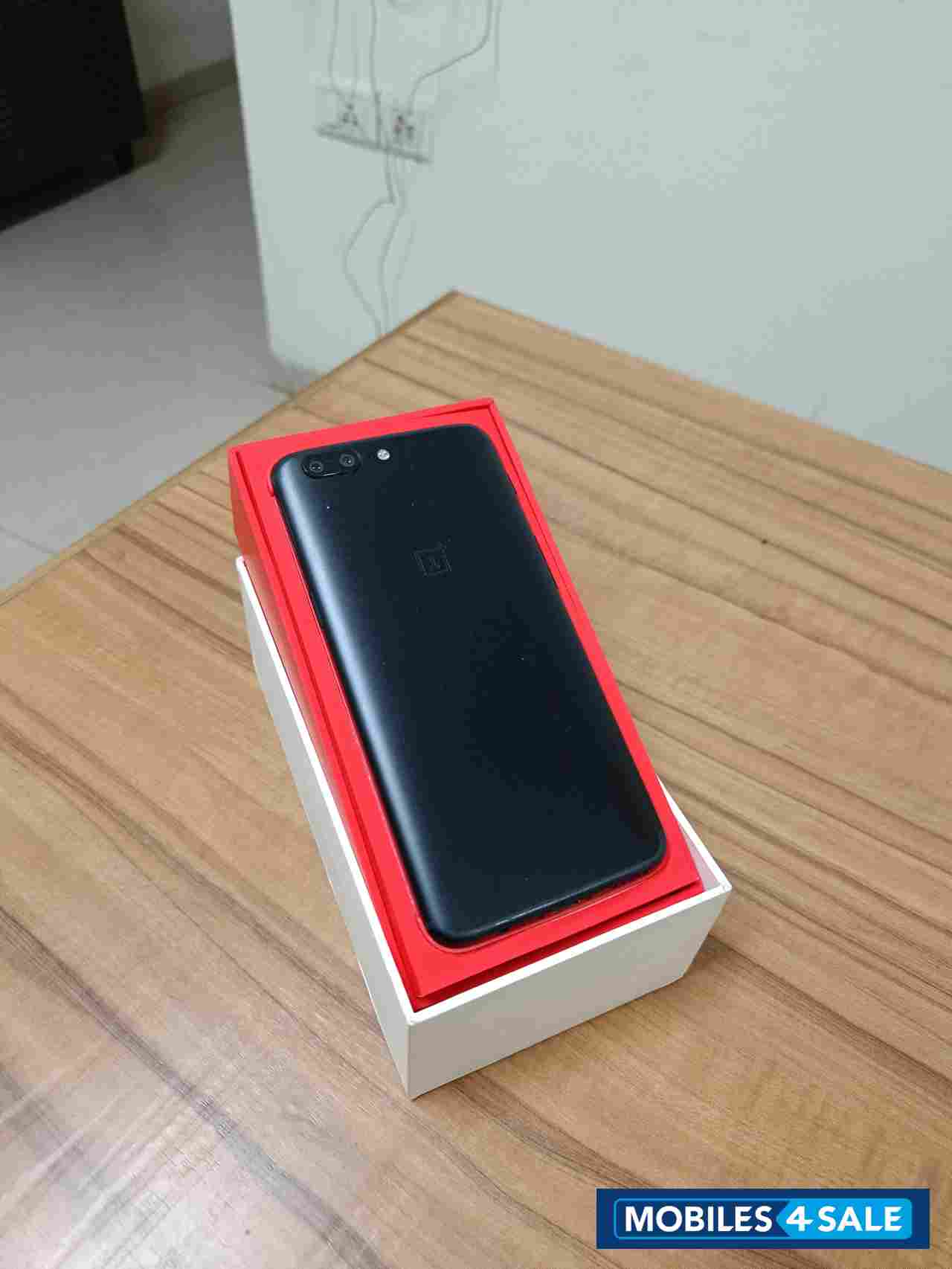 OnePlus OnePlus 5 OnePlus OnePlus 5