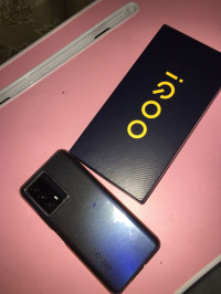 iQOO  Iqoo z5 (8+128)