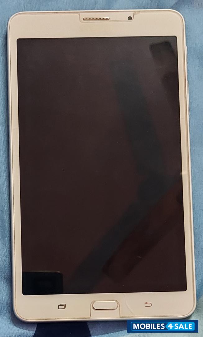 White Samsung  Galaxy Tab 7