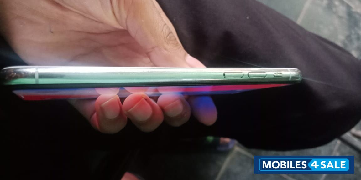 White Apple  Iphone x