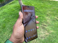 Black/golden Vivo  V23 5G