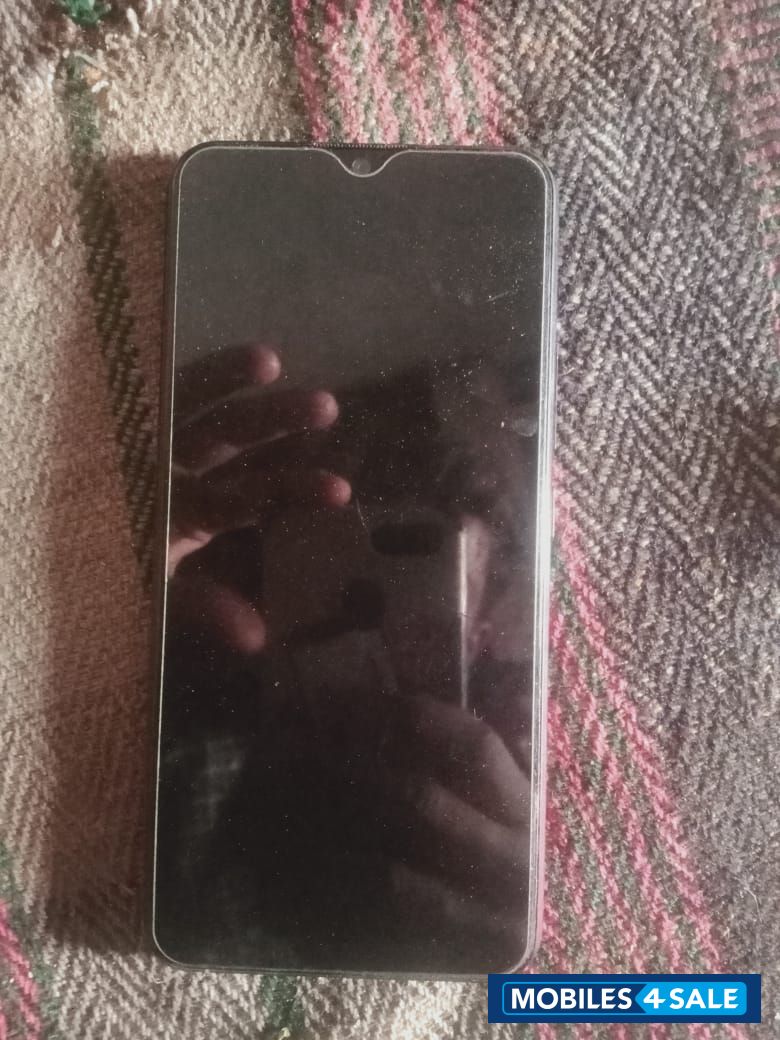 Black Vivo  Vivo y12