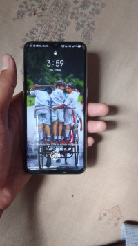 White Realme  Realme X2