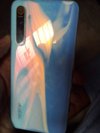 White Realme  Realme X2