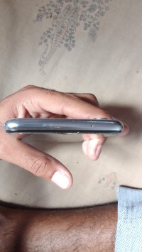 White Realme  Realme X2