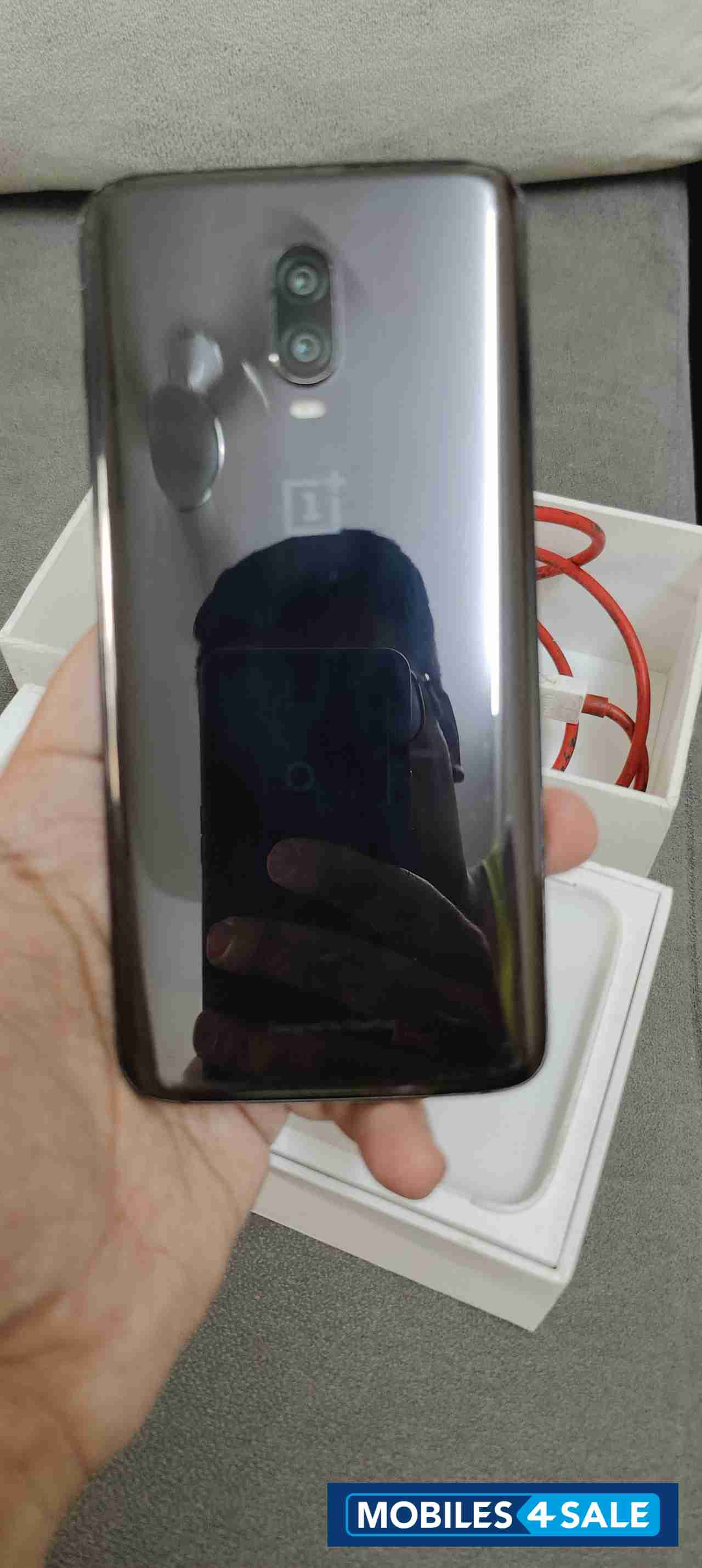 Black OnePlus  OnePlus 6t