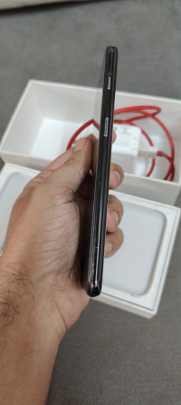 Black OnePlus  OnePlus 6t