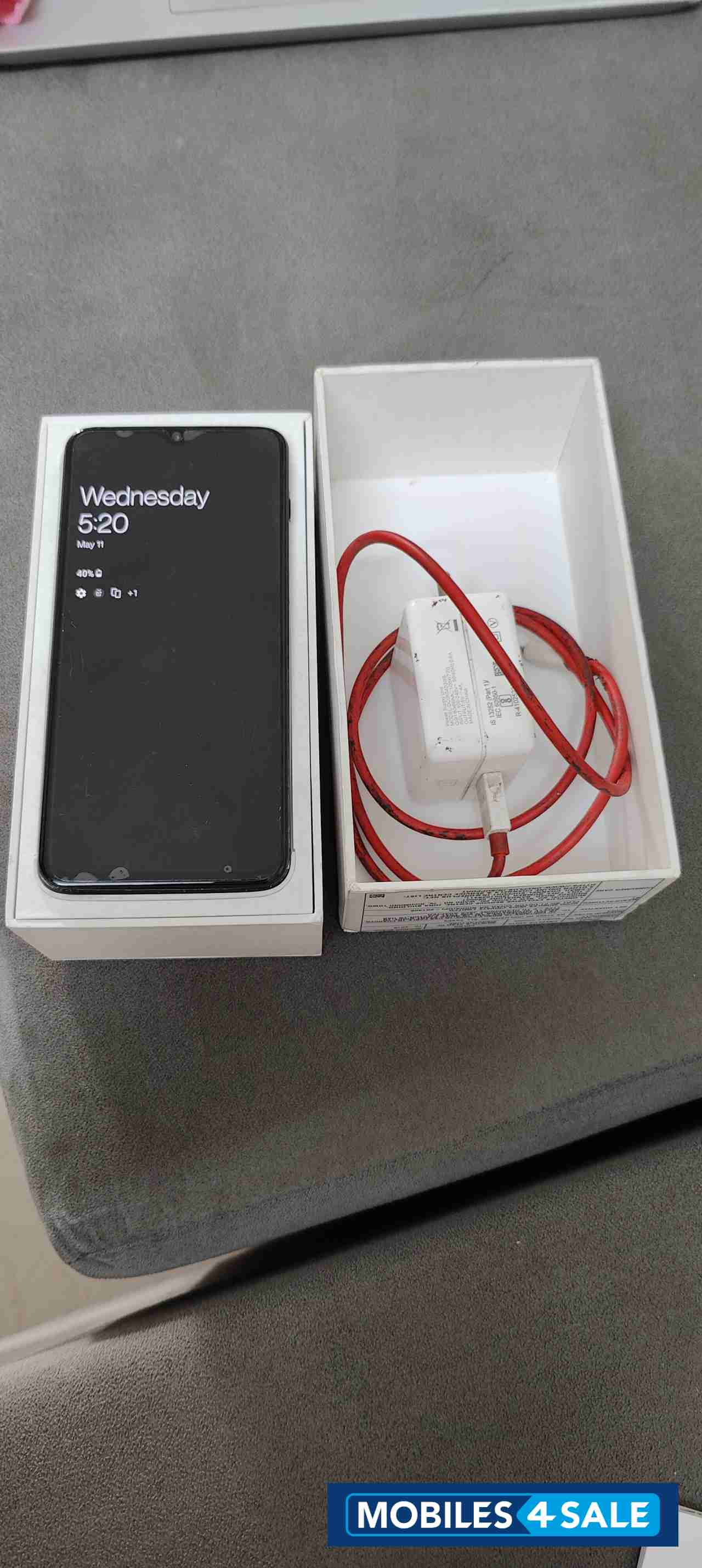 Black OnePlus  OnePlus 6t