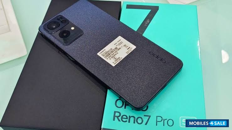 Black Oppo  Reno7 pro