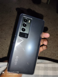 iQOO  9SE