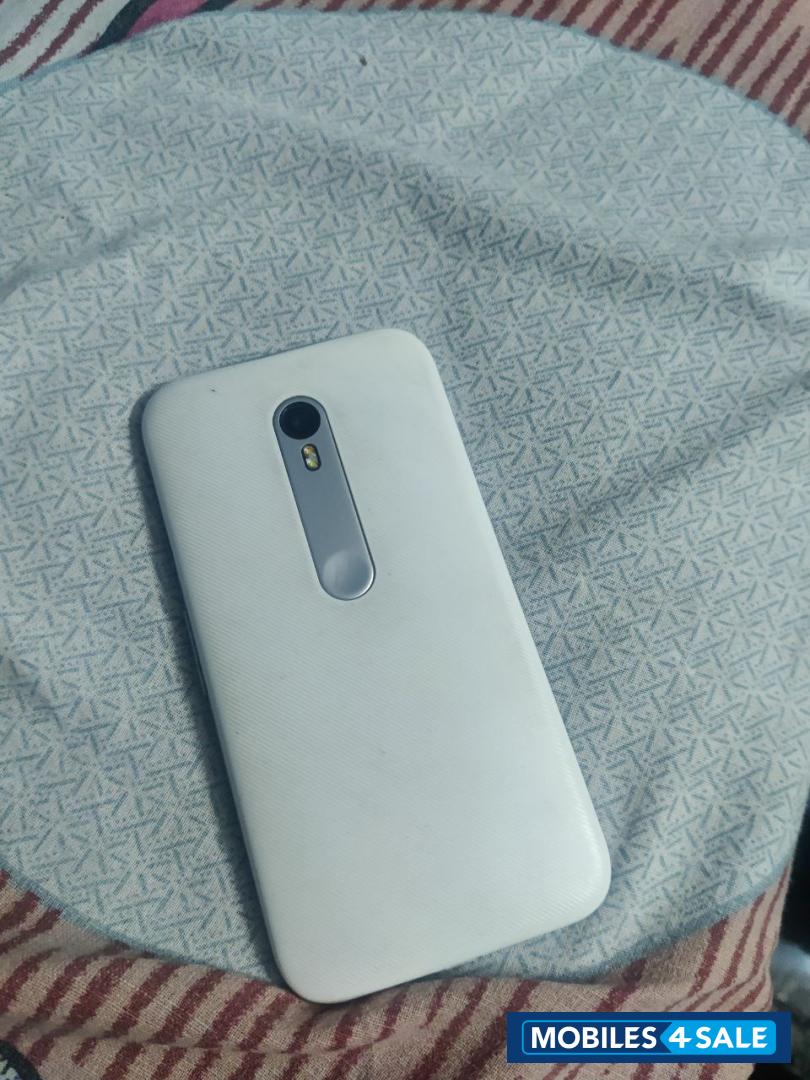 White Motorola MOTO G Gen 3