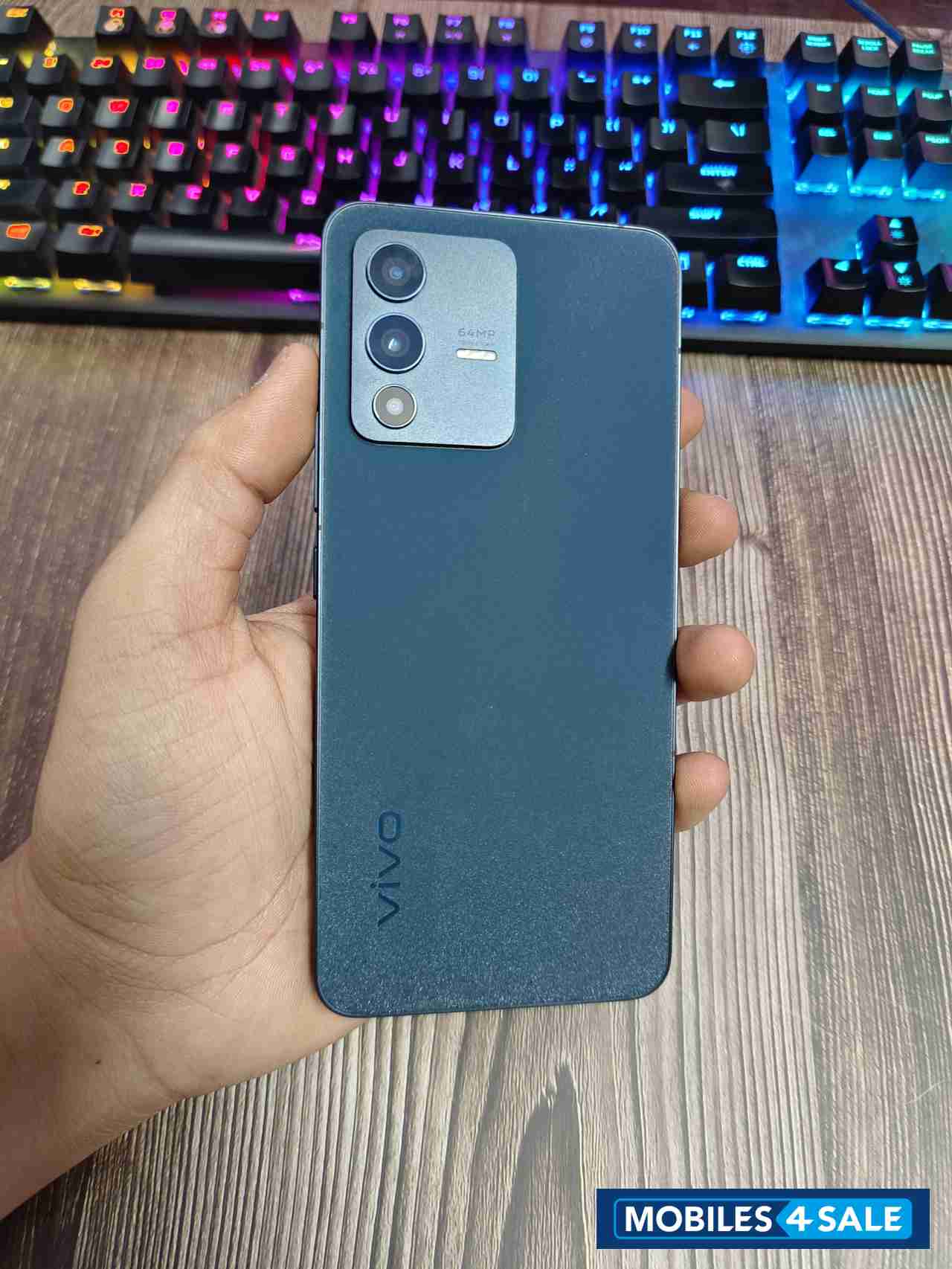 Vivo V23