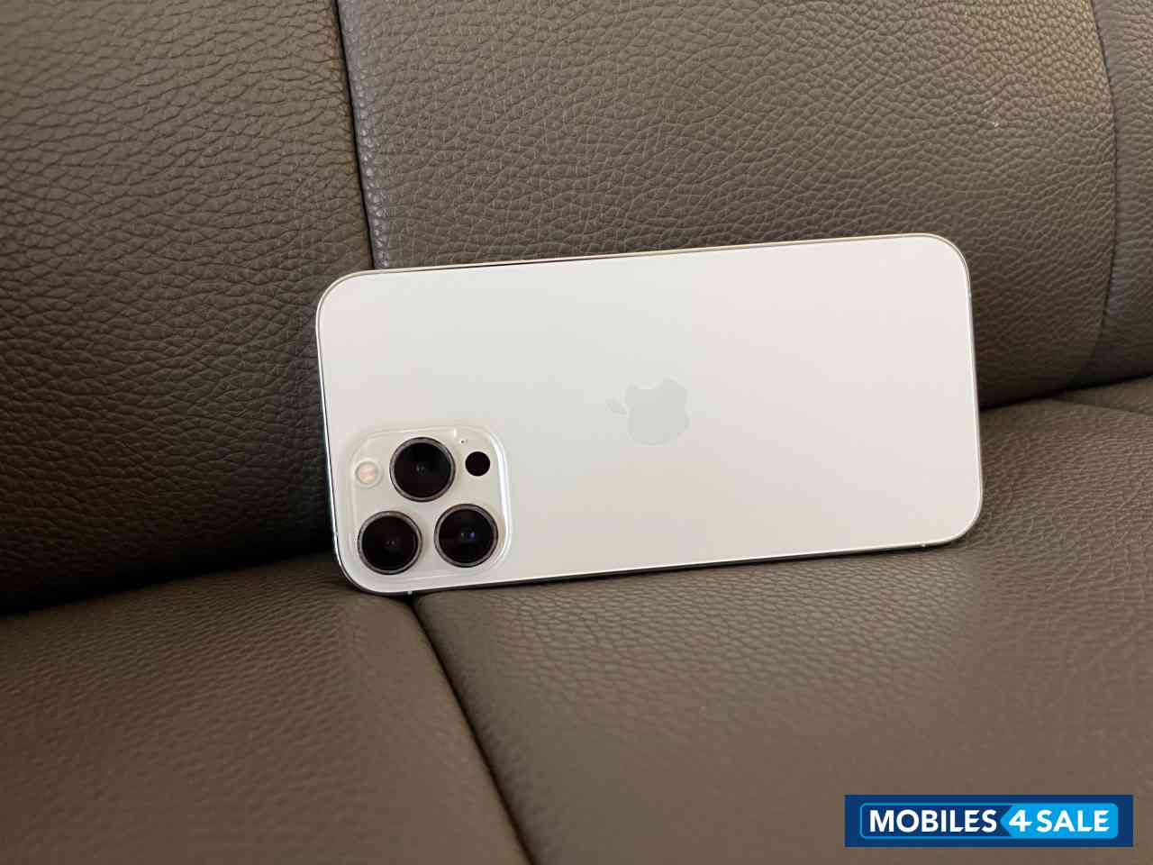 Silver Apple  I phone 13 pro max 256 silver