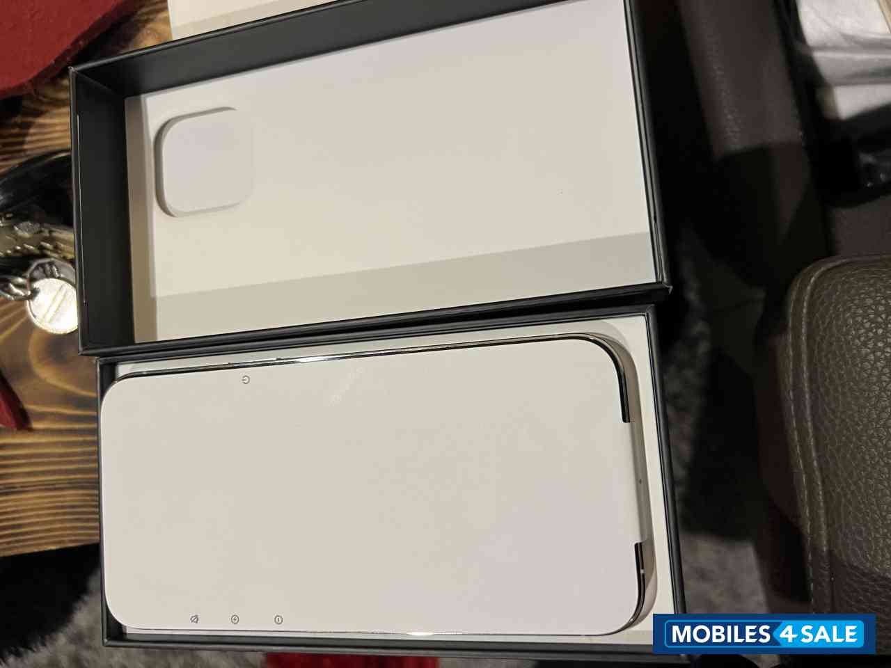 Silver Apple  I phone 13 pro max 256 silver