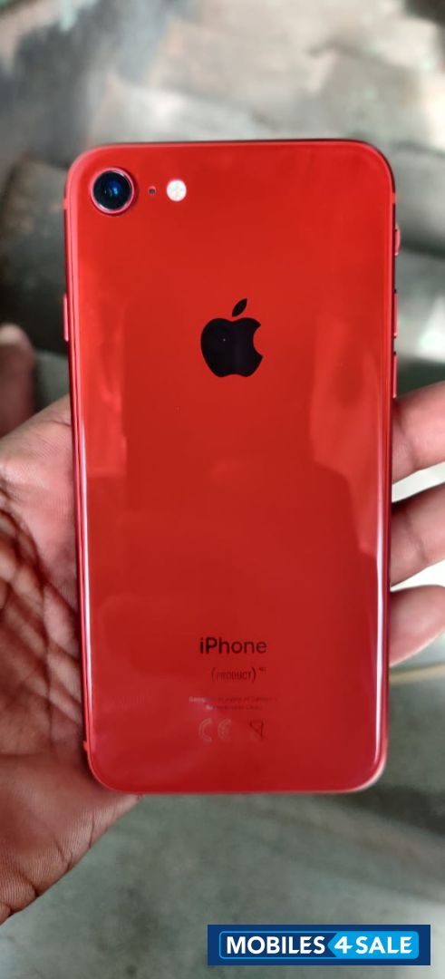Red Apple  iPhone 8