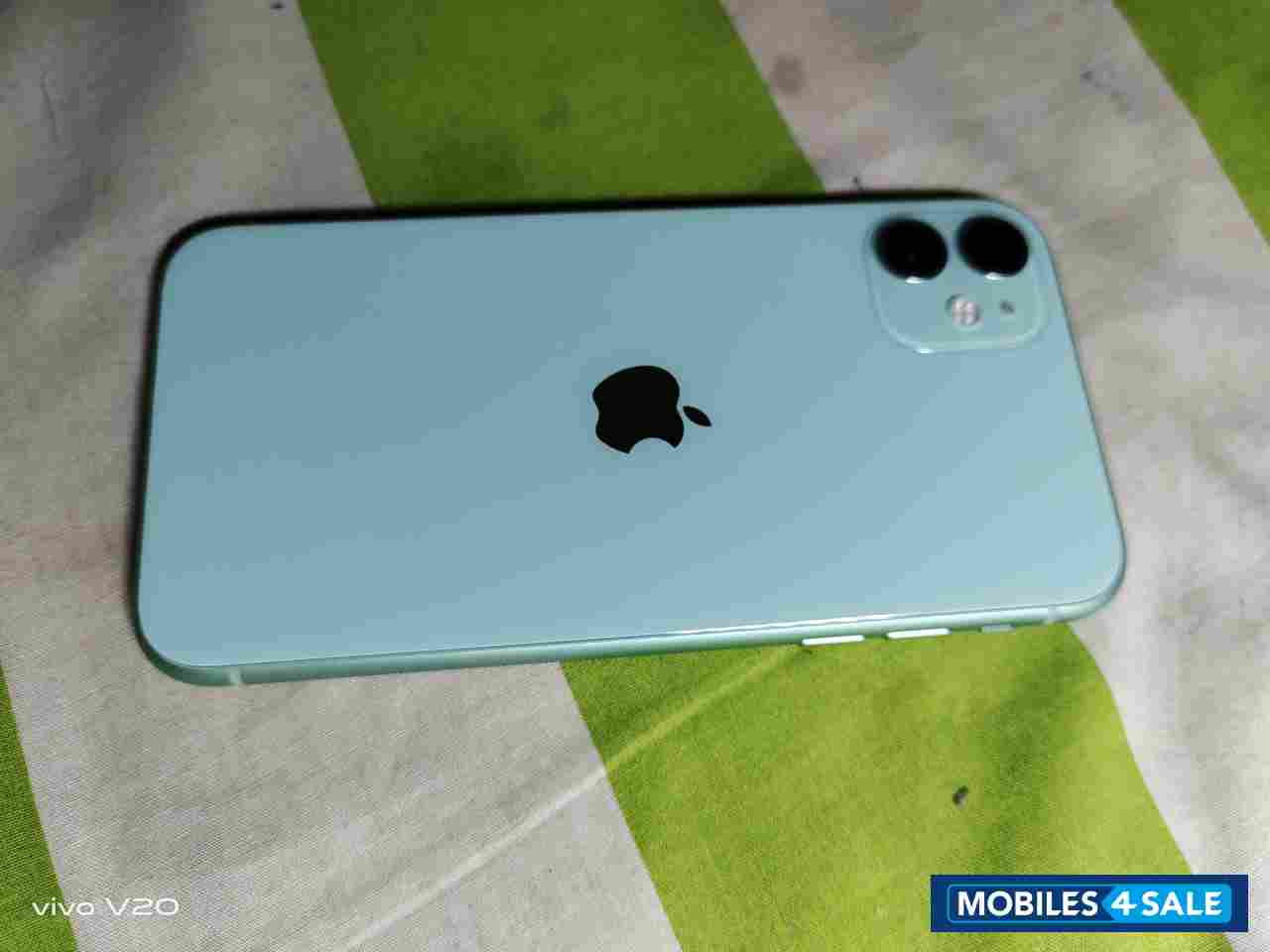 Apple iPhone 11