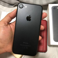 Black Apple iPhone 7